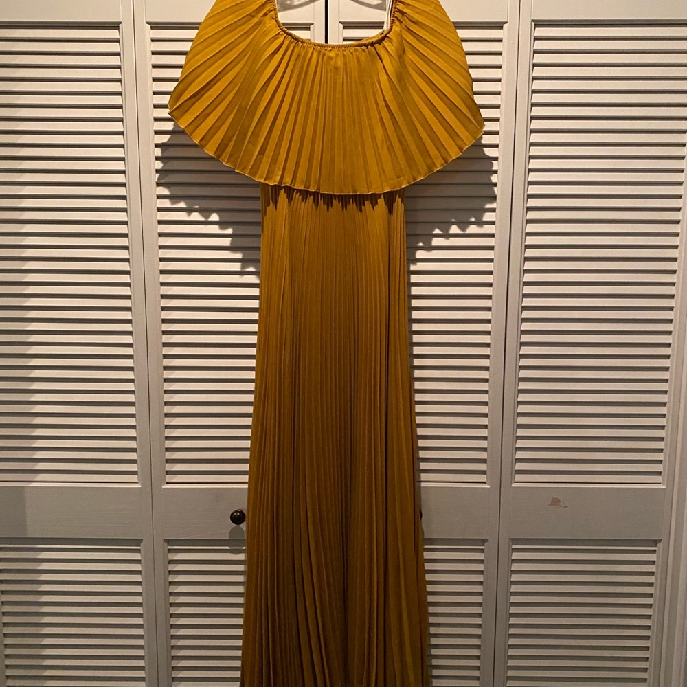 Long gold pleated Dress. Size Small. Worn once